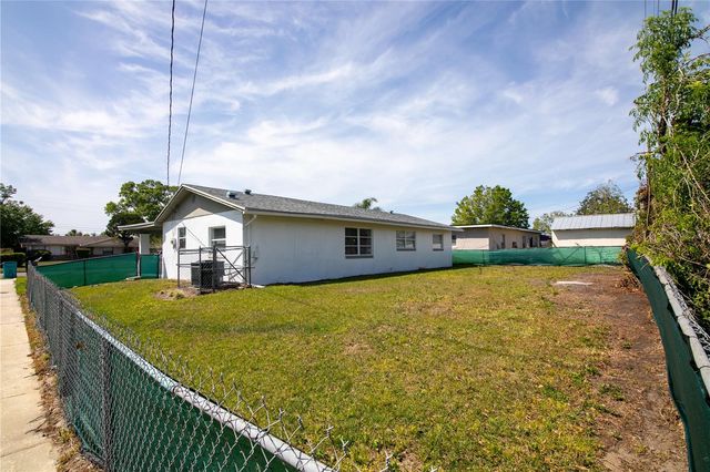 1831 AARON AVENUE, Orlando, FL 32811