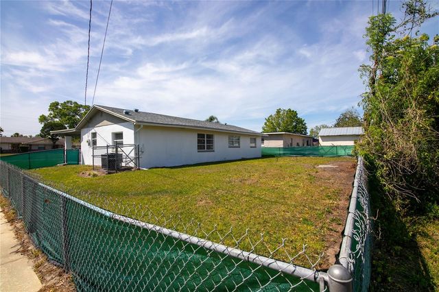 1831 AARON AVENUE, Orlando, FL 32811