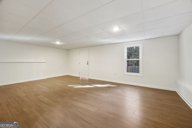 138 Stoneforest Drive, Woodstock, GA 30189