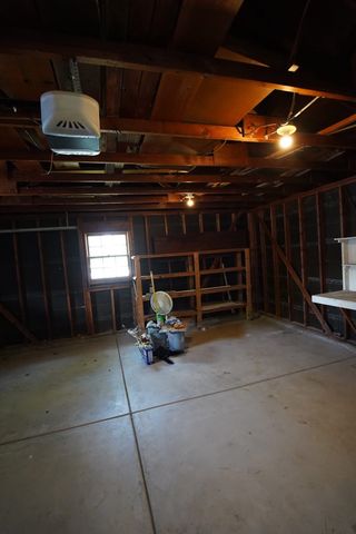 8149 E Zimmerly St, Wichita, KS 67207