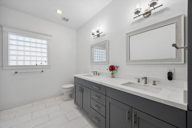 3535 Michaux Street, Houston, TX 77009