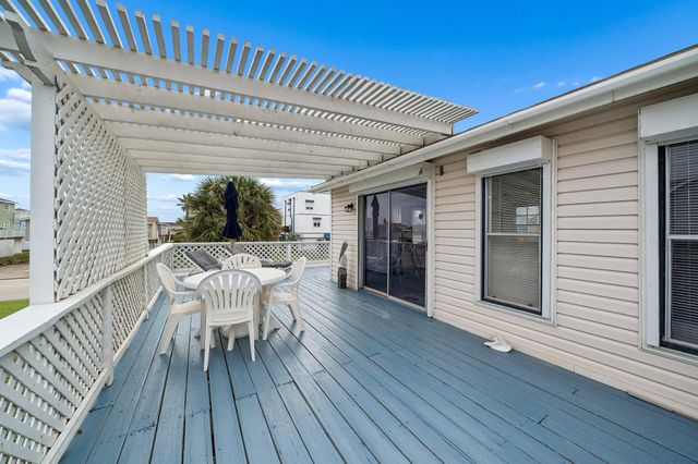 13626 Pirates Beach Boulevard, Galveston, TX 77554