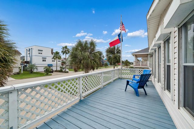 13626 Pirates Beach Boulevard, Galveston, TX 77554