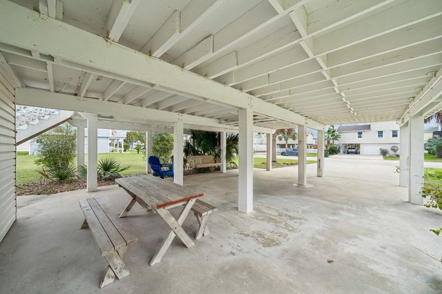 13626 Pirates Beach Boulevard, Galveston, TX 77554