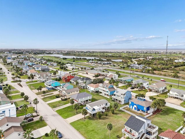 13626 Pirates Beach Boulevard, Galveston, TX 77554