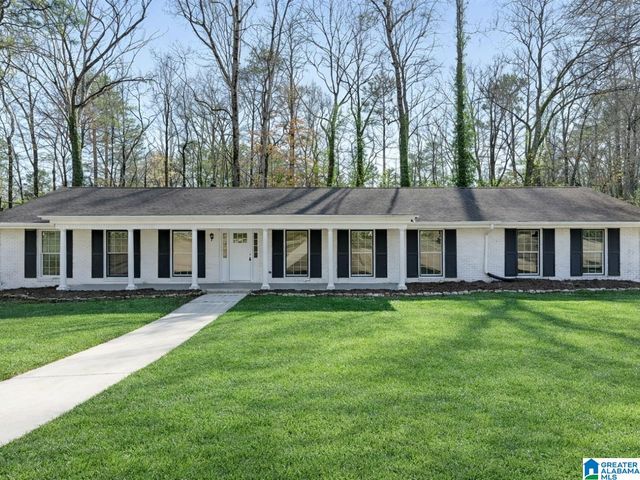 1645 KESTWICK DRIVE, Hoover, AL 35226