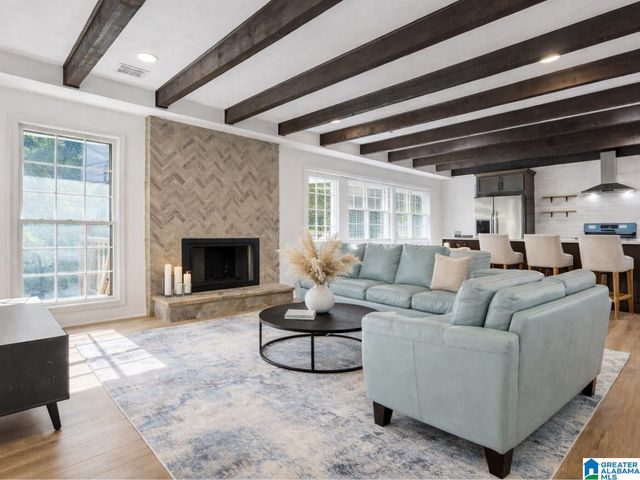 1645 KESTWICK DRIVE, Hoover, AL 35226