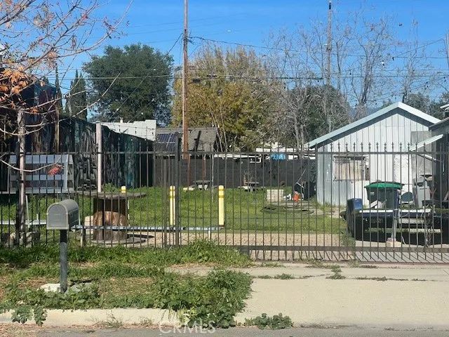 165 E O, Colton, CA 92324