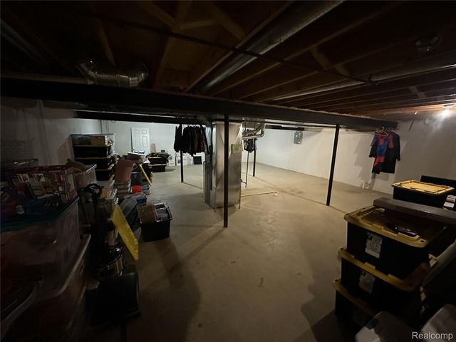12140 Noonan Court 5, Utica, MI 48315