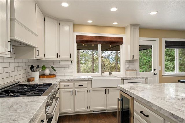 2055 Onion Flat Ct, Cool, CA 95614