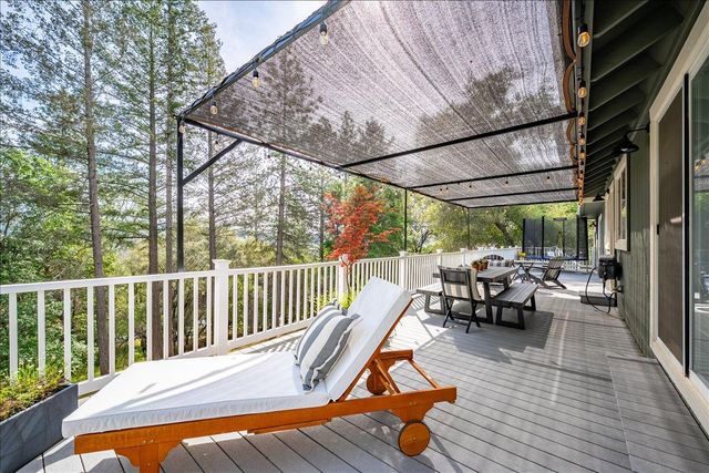 2055 Onion Flat Ct, Cool, CA 95614