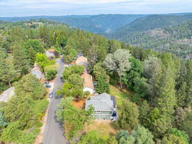 2055 Onion Flat Ct, Cool, CA 95614