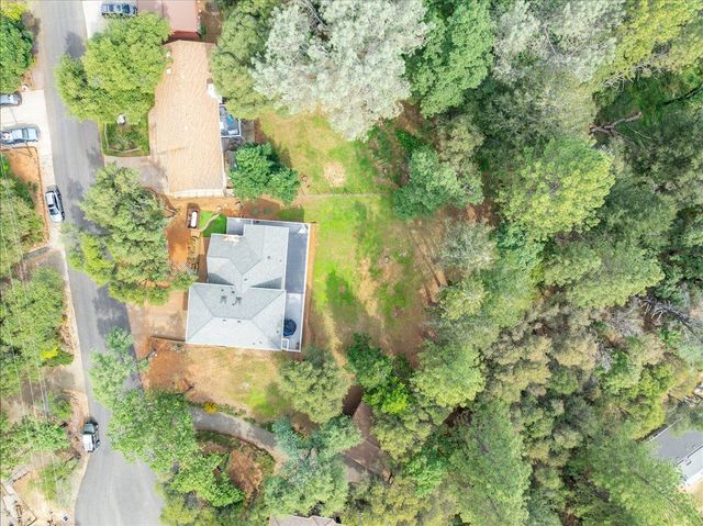 2055 Onion Flat Ct, Cool, CA 95614