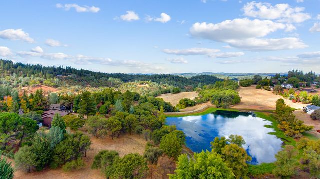 2055 Onion Flat Ct, Cool, CA 95614