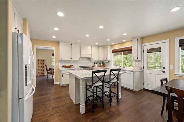 2055 Onion Flat Ct, Cool, CA 95614