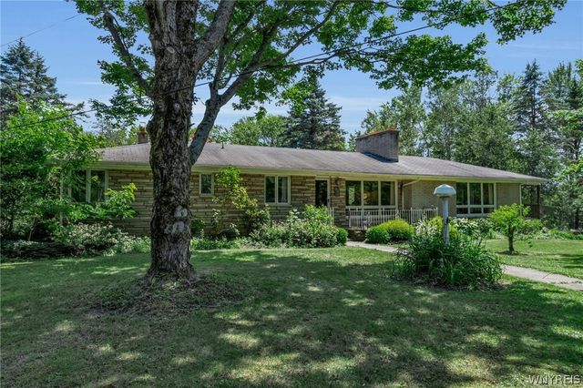 2035 Eastwood Road, Marilla, NY 14052