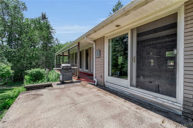 2035 Eastwood Road, Marilla, NY 14052