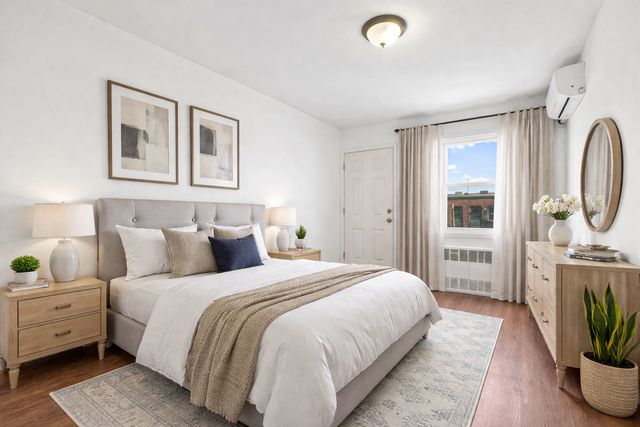 1043 E 101st Street, New York City, NY 11236