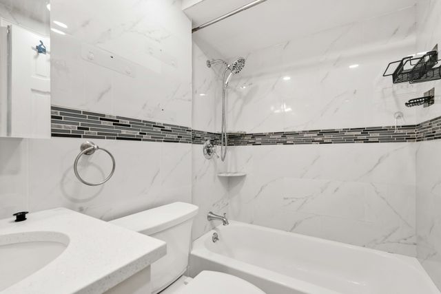 1043 E 101st Street, New York City, NY 11236