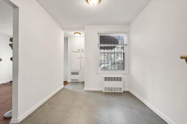 1043 E 101st Street, New York City, NY 11236