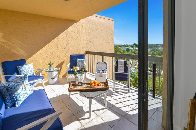 600 Egret Circle # 7504, Delray Beach, FL 33444
