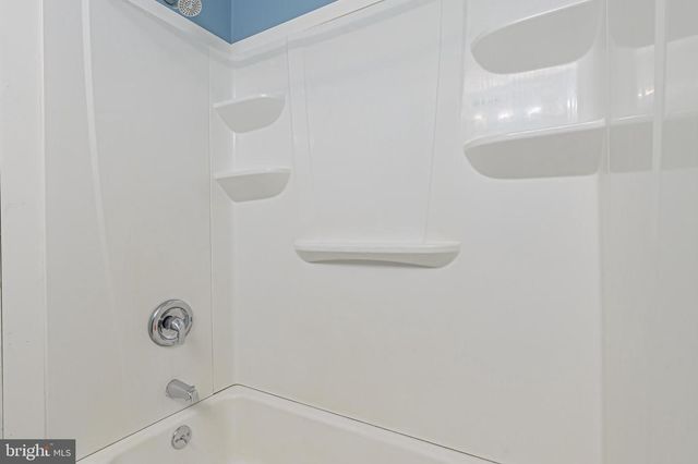 298 MATTIX RUN, Galloway, NJ 08205