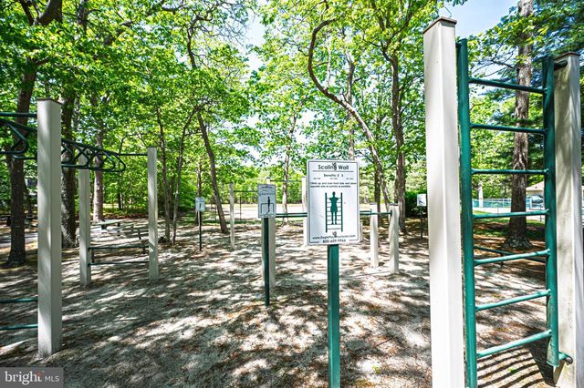 298 MATTIX RUN, Galloway, NJ 08205