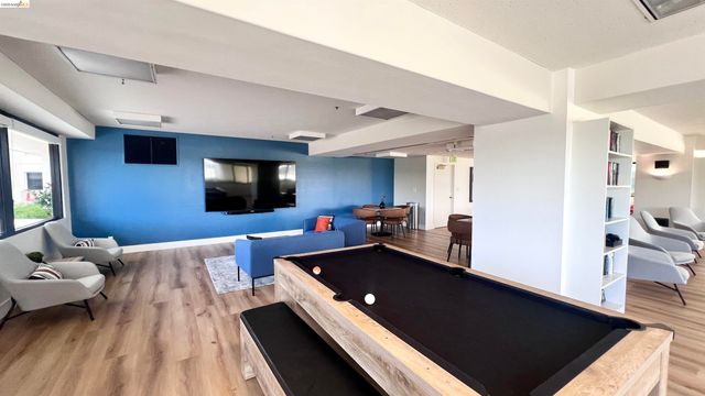 6363 Christie Ave 1501, Emeryville, CA 94608