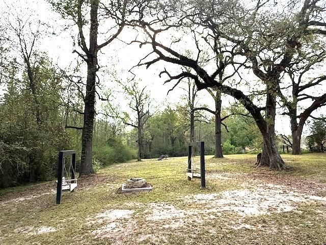 527 Barham Rd., Hornbeck, LA 71439