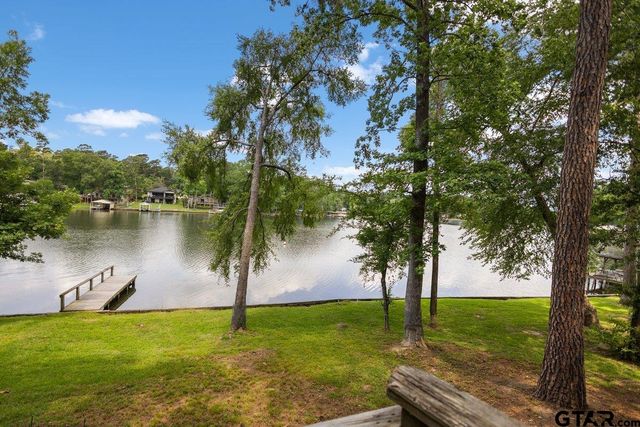 546 Hideaway Ln E, Hideaway, TX 75771