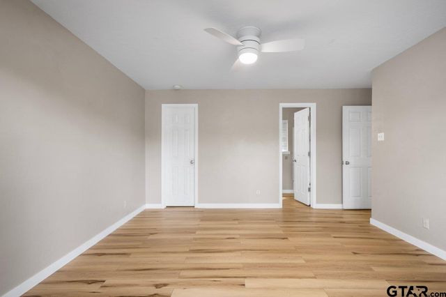 546 Hideaway Ln E, Hideaway, TX 75771
