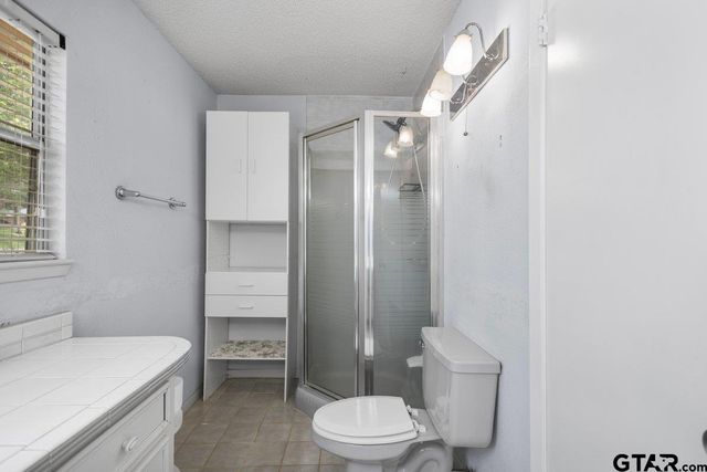 546 Hideaway Ln E, Hideaway, TX 75771