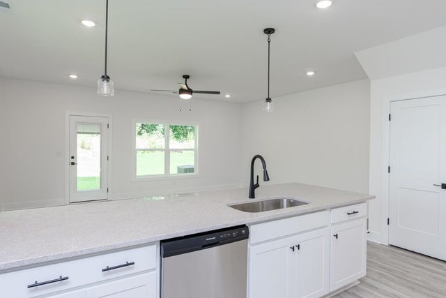 610 Farcroft Trail, Roebuck, SC 29376