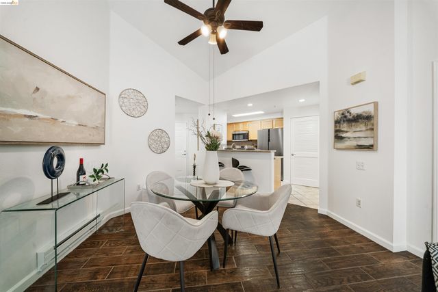 280 Caldecott 321, Oakland, CA 94618