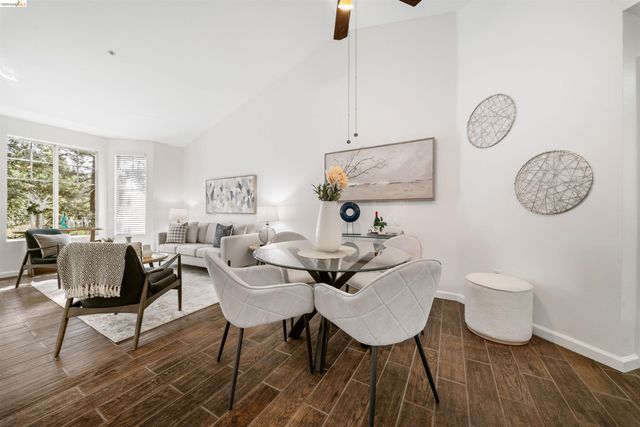 280 Caldecott 321, Oakland, CA 94618