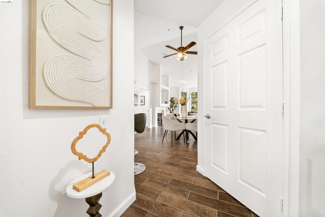 280 Caldecott 321, Oakland, CA 94618