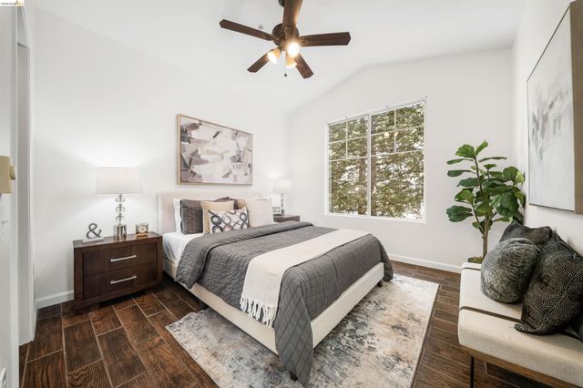 280 Caldecott 321, Oakland, CA 94618