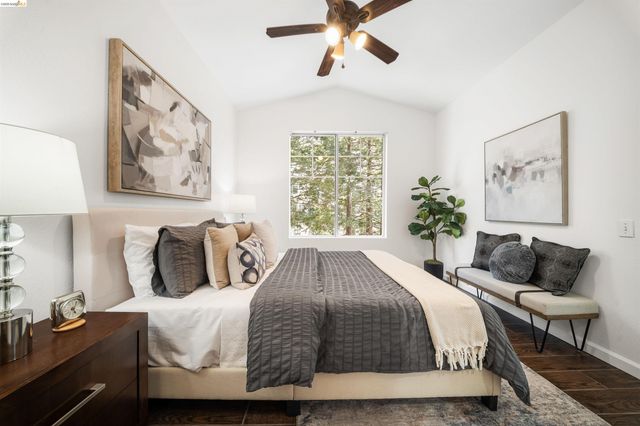 280 Caldecott 321, Oakland, CA 94618