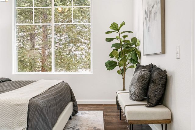 280 Caldecott 321, Oakland, CA 94618