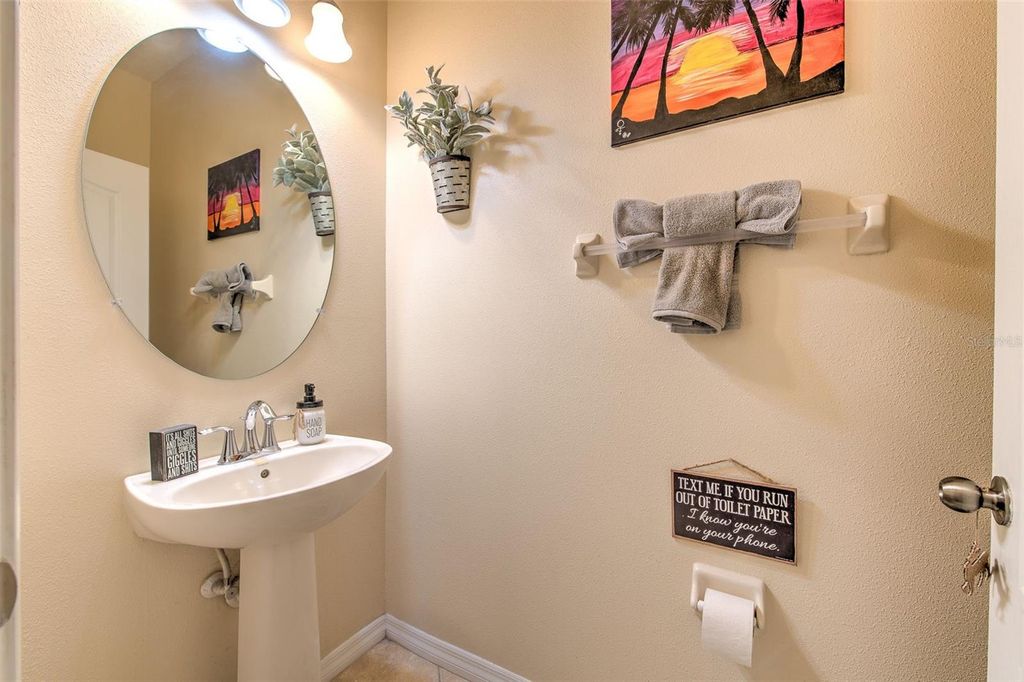 Image 15 of property listing at 20223 INDIAN ROSEWOOD DRIVE, Tampa, FL 33647