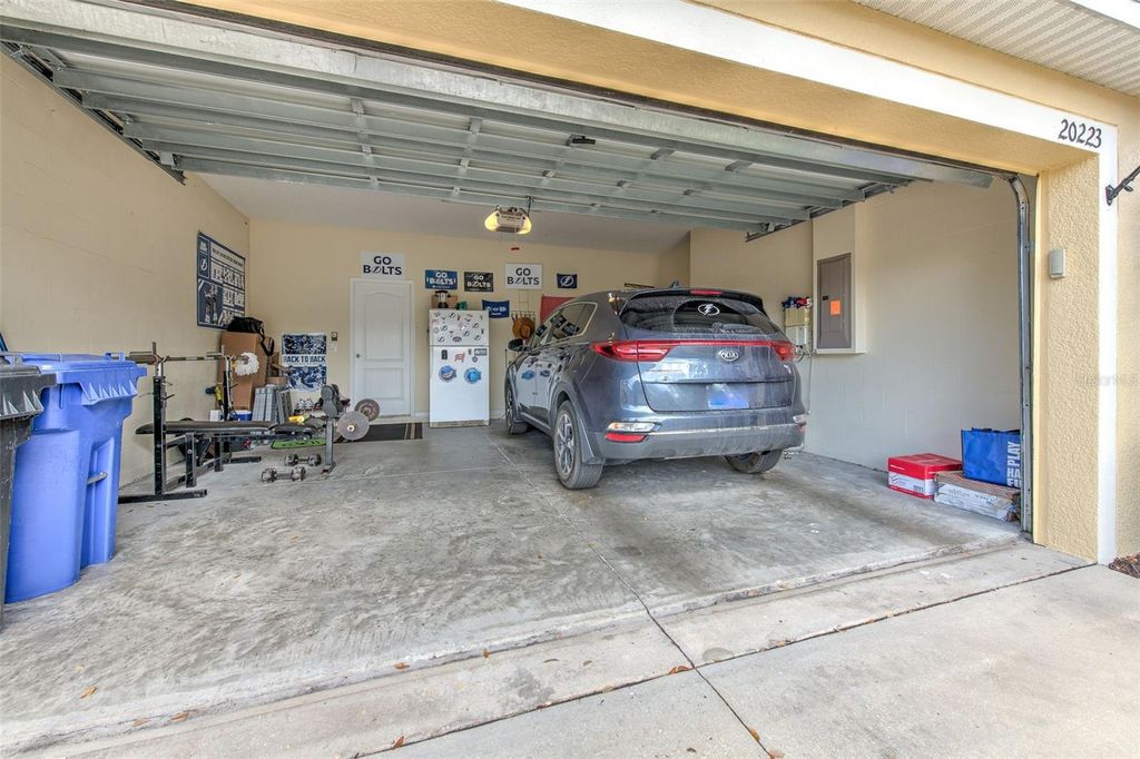 Image 40 of property listing at 20223 INDIAN ROSEWOOD DRIVE, Tampa, FL 33647