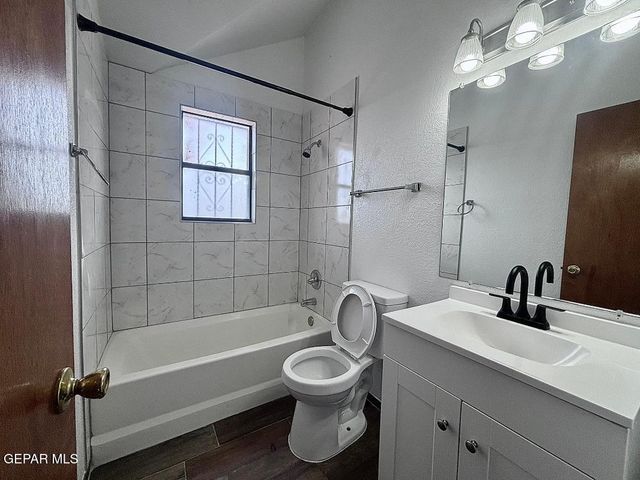 10968 Whitey Ford Street, El Paso, TX 79934