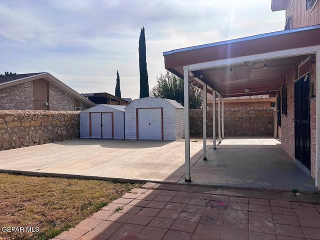 10968 Whitey Ford Street, El Paso, TX 79934