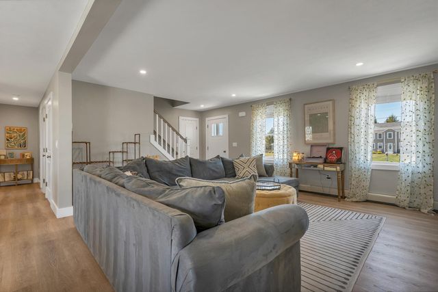 103 Kennybeck Court, New Ipswich, NH 03071