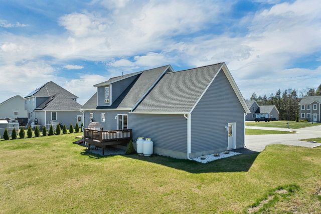 103 Kennybeck Court, New Ipswich, NH 03071