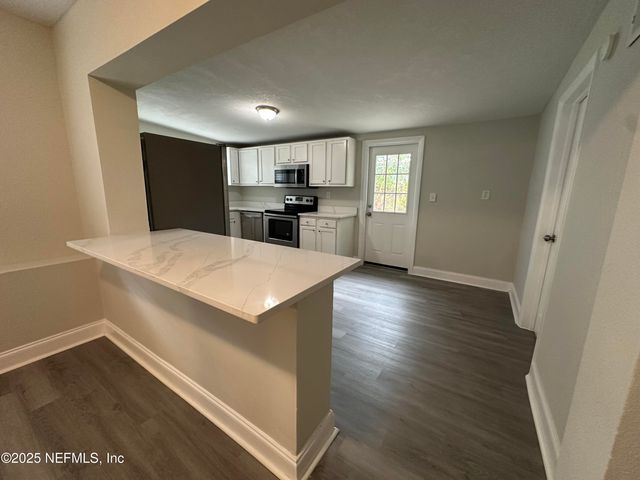 3955 MACGREGOR Drive, Jacksonville, FL 32210