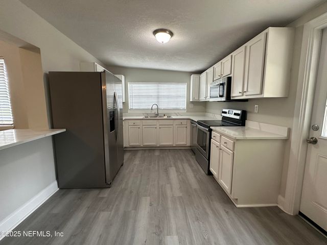 3955 MACGREGOR Drive, Jacksonville, FL 32210