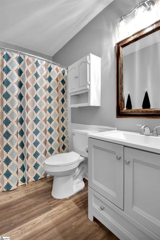 37 Wedgefield Drive, Boiling Springs, SC 29316