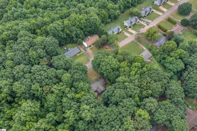 37 Wedgefield Drive, Boiling Springs, SC 29316