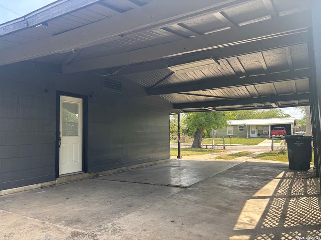 151 ASHFORD DR, San Antonio, TX 78227